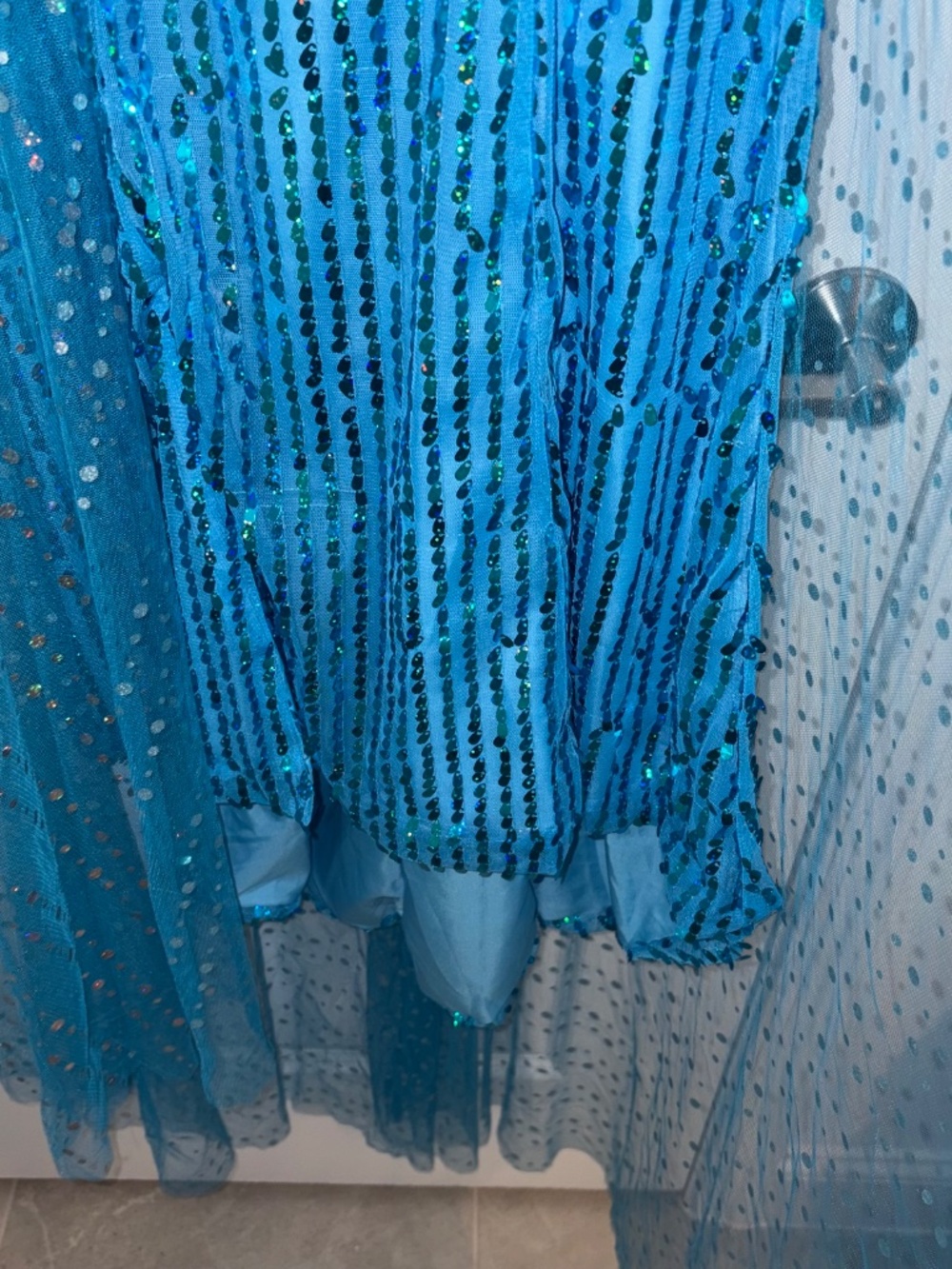 Elsa Princess Costume Long Cape Birthday Party Dress up Size 130 (7-6) years - Picture 10 of 16